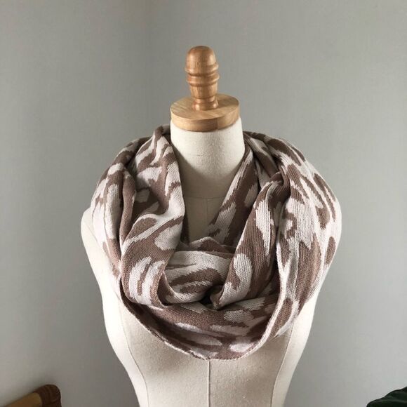 Michael Stars Big Cat Eternity Scarf Tan OS - Picture 8 of 10